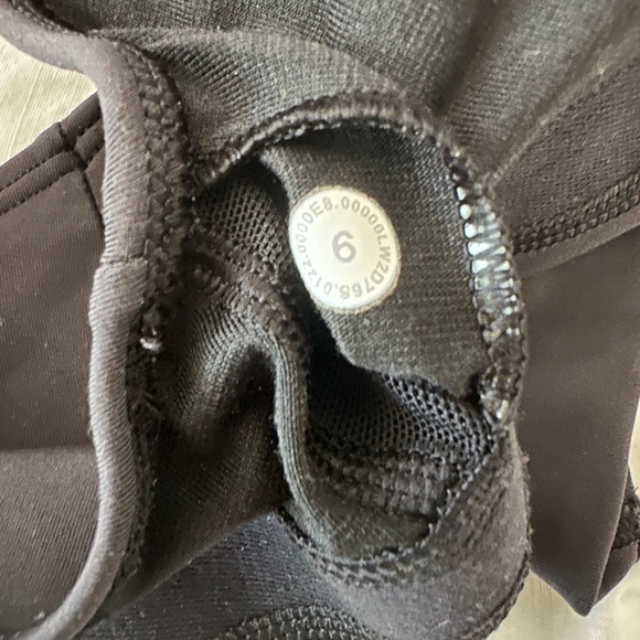 Lululemon Tough Train high neck bra, black/orange soda, size 6 - Picture 10 of 10